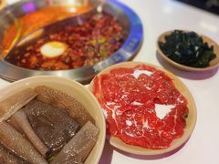 抹奶牛肉-卤校长重庆火锅(国兴店)