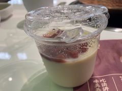 -洪氏嗨捞·广东猪肚鸡·椰子鸡火锅(西咸万象城店)