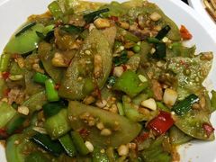 青番茄炒腊肉-邵老爹老杭州白斩鸡·家常菜(建国北路店)