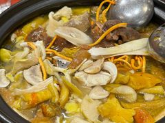 -菌之家·专业纯野生菌火锅·特色炒菌