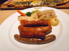 -LENBACH兰巴赫西餐啤酒坊(大连东港店)