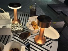-瑰丽酒店·海吧·天际下午茶·现场DJ·天台酒吧
