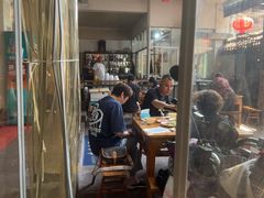 -茅屋大酒店