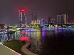 -翠山·映月湖景餐厅(映月湖公园店)