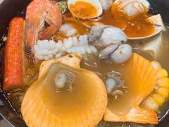 麻辣酸菜海鲜锅-张妈台式锅烧(深大店)