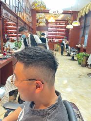 -尼特斯男士发型馆