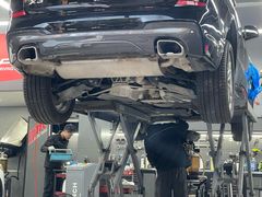 -爱车行 奥迪 奔驰 宝马 保时捷 路虎 专业 维修保养 原厂 奥迪改装升级 中心(静安店)