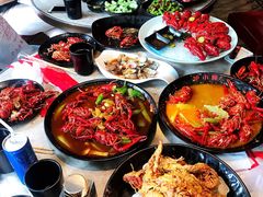 -沪小胖小龙虾(淮海中路旗舰店)