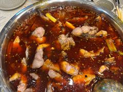 -肖肖酸萝卜鱼火锅(总店)