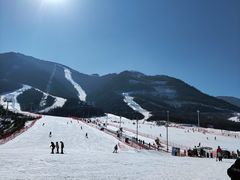 -鳌山滑雪度假区