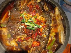 -鸣记脆皮烤鱼(三八广场店)