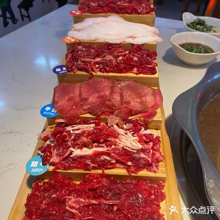 夏天在大世界旁边吃过