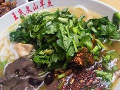 -文山荷鲜居(翠湖店)