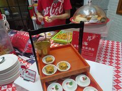 -东方明珠·可口可乐欢乐餐厅