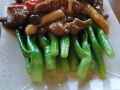 广东芥兰炒牛柳-香江小厨 The Kitchen(香江俱乐部店)