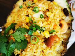 -Chom Cafe and Restaurant