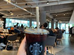 -星巴克(昆明机场III店)