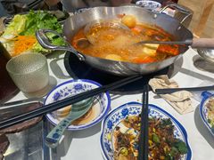 -王奋斗贵州酸汤牛肉火锅