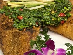 -香巴拉云南餐厅(华莱坞店)