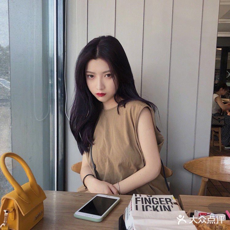   低调欧美风深葡萄紫  不漂发也可以美美哒 