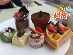 -亮马河饭店翠雅咖啡厅