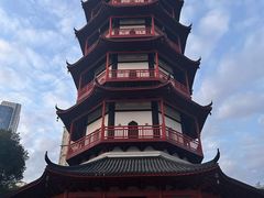 -绳金塔
