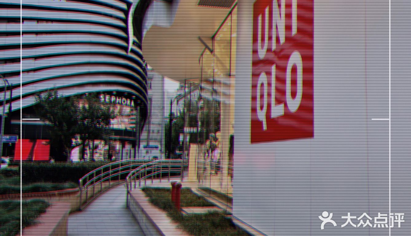 超喜欢军绿色