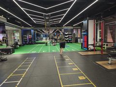 -懒人Club运动健身·运动康复·私教(卓越时代广场店)