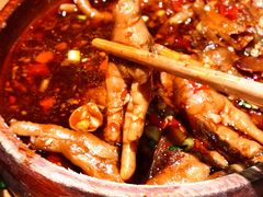 糯叽叽香辣鸡爪-乐乐大排档·30年老字号(浙江路店)