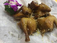 -建豪美食山庄