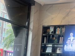 -粤港恒生口腔连锁(环球店)