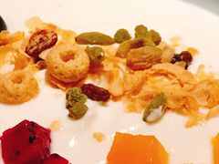 金桃酸奶-丝路金桃·新疆菜(徐汇店)