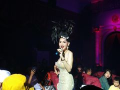-金东尼人妖秀