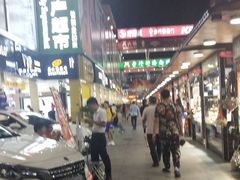-解放路步行街                