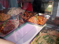 -老六素货(王顶堤店)