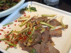 -川流不息·地道川菜·小龙虾(松东路店)