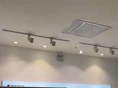 -Apple授权专营店(宝山万达店)