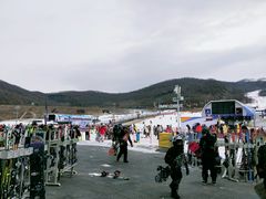 -中旅松花湖滑雪场
