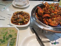 -凤凰路何眼镜香辣蟹(花果园店)