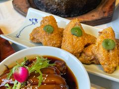 酒酿馒头配扣肉-卯时·龙光雅宴·精致锡帮菜(惠山古镇店)