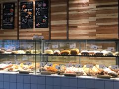 面包甜点陈列柜-野上麦田(中贸广场店)