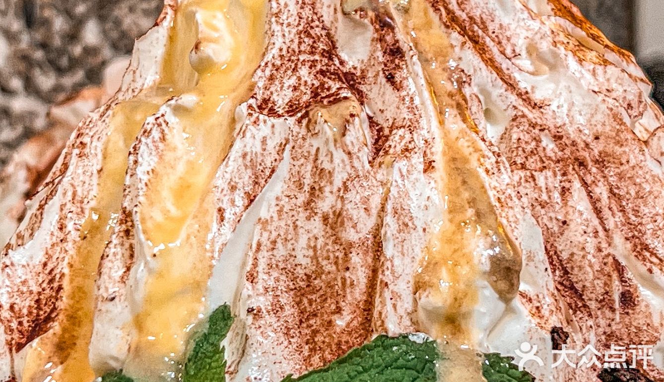 东莞首家富士山下蛋糕🗻！太梦幻了