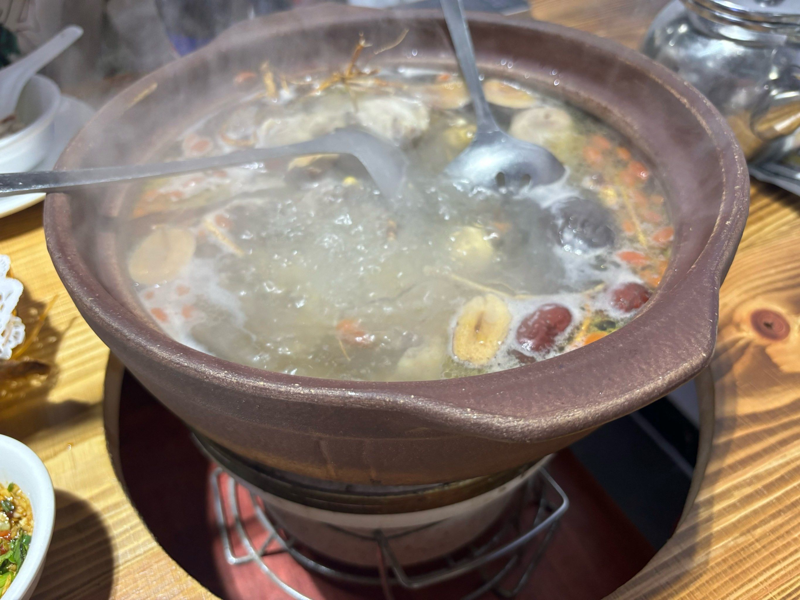 炭炉鸡煲