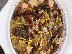 老坛酸菜鲈鱼-江渔儿酸菜鱼(映月湖环宇城店)