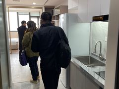 -福奈特洗衣洗鞋(宝华广场店)