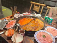 -周小明火锅(黑金冠社区店)