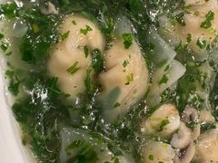 荠菜蘑菇鱼饺-老牛窝里(总店)