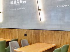 大堂-螺小胖柳州螺蛳粉(钟楼总店)