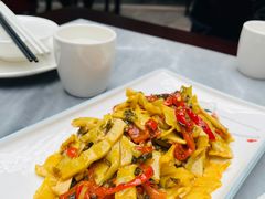 -蔼若春.传承三十年云南菜(金碧公园店)
