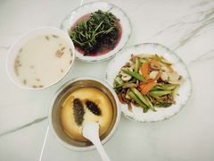 -爱贝尔高端月嫂(母婴护理)